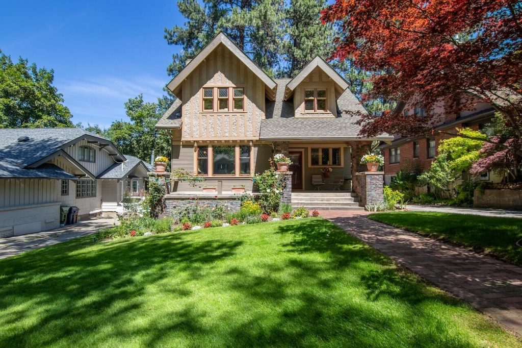 beautiful home in British Columbia